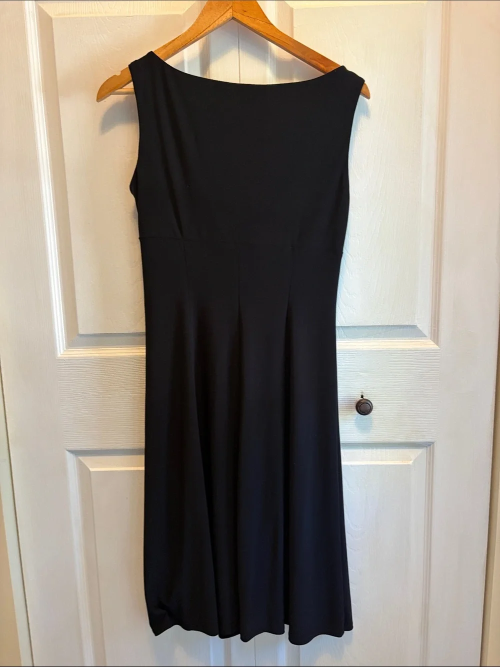 Jones New York Black Sleeveless Surplice V-Neck Pleated Midi Dress Size 8 - Picture 7 of 8